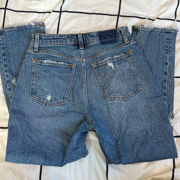 Abercrombie Curve Love The Mom High Rise Jeans - Picture 4 of 4